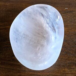 Rose Quartz Bowl – Love • Healing • Heart-Centered Energy